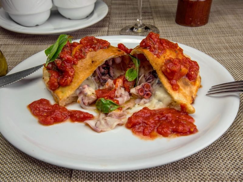 calzone-mariscos-2